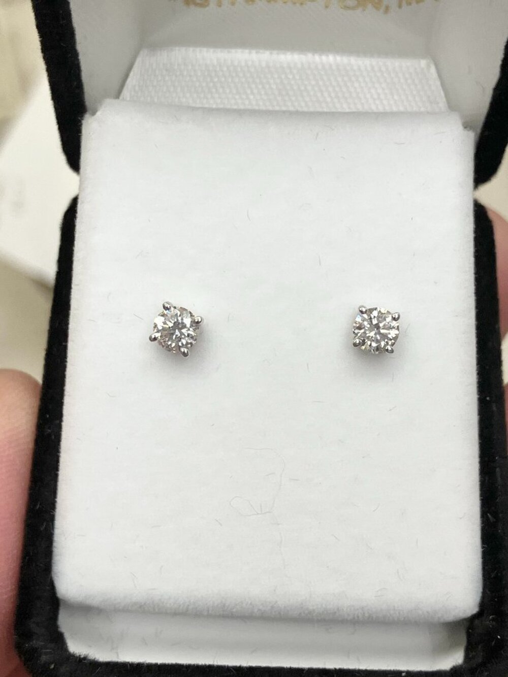 Natural Diamond White Gold Earrings 0.61 Carats